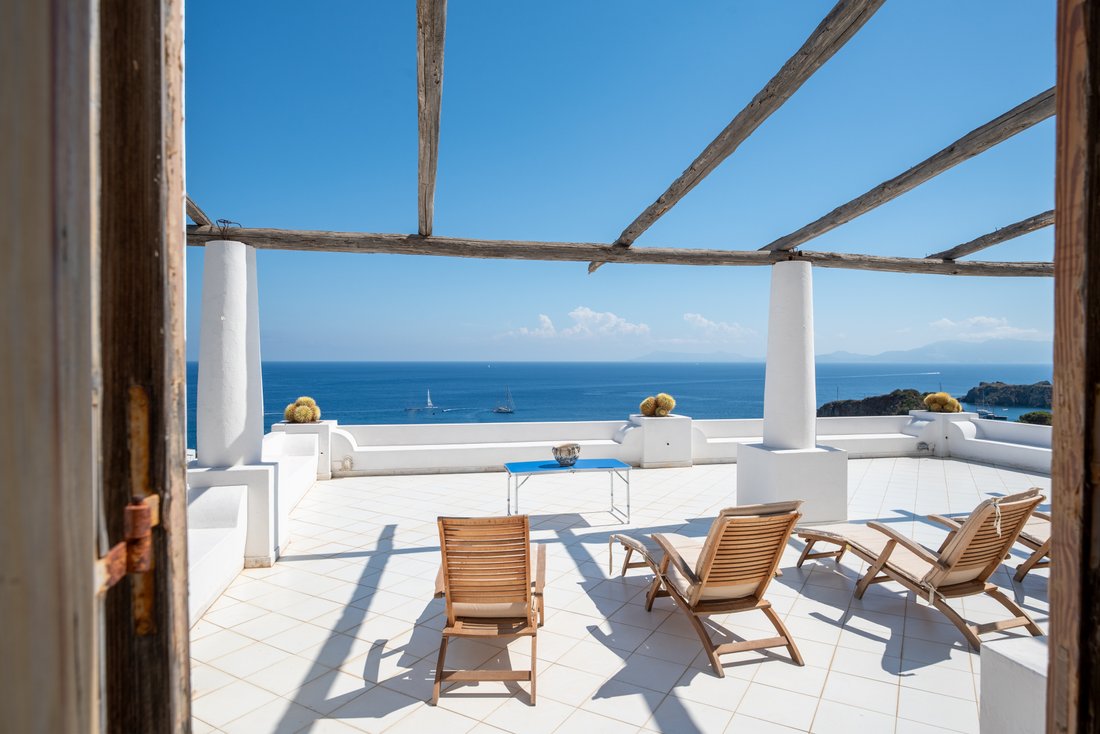 Villa in Panarea, Sicily, Italy 3 - 12611389