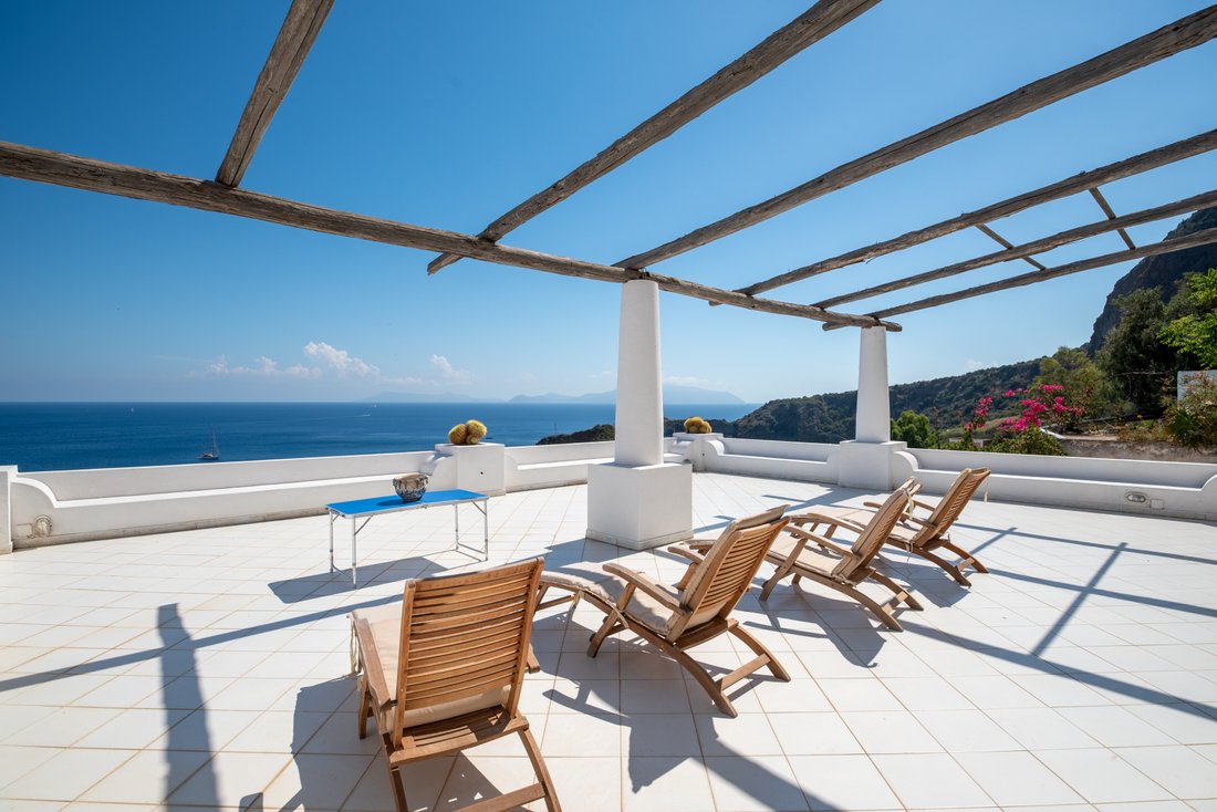 Villa in Panarea, Sicily, Italy 4 - 12611389