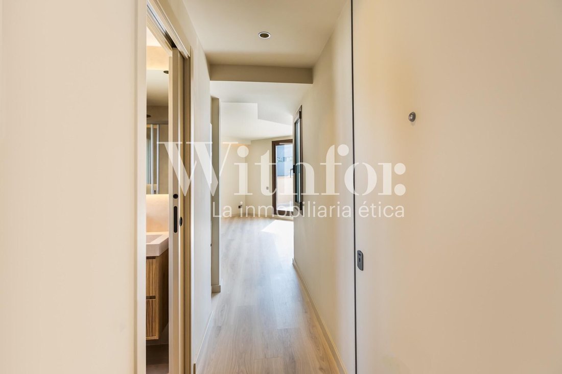 Penthouse in Eixample, Barcelona, Spain 4 - 18300275