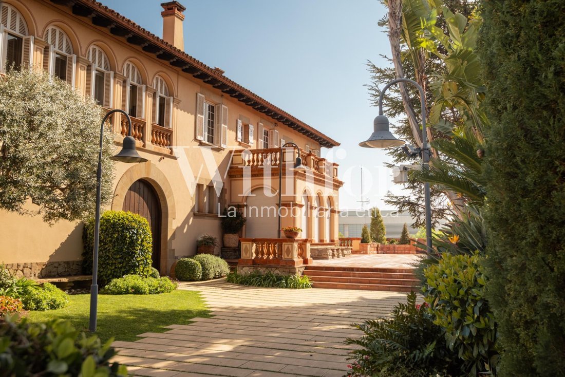 Villa in Les Corts, Barcelona, Spain 4 - 18299959