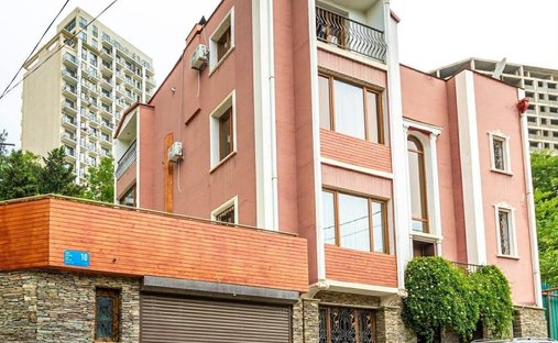 Casa a Tbilisi, Tbilisi, Georgia 1