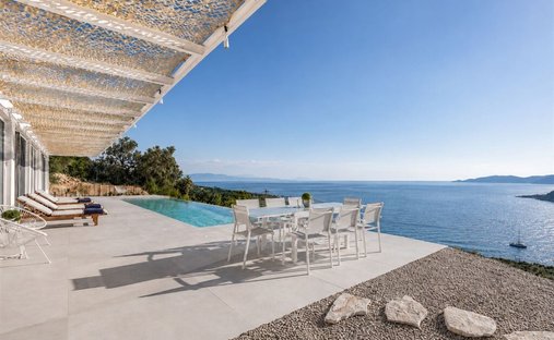 Villa à Marantoxoriou, Apollonioi, Grèce 1