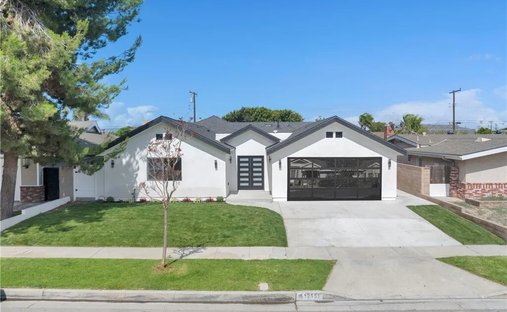 House in Los Alamitos, California, United States 1