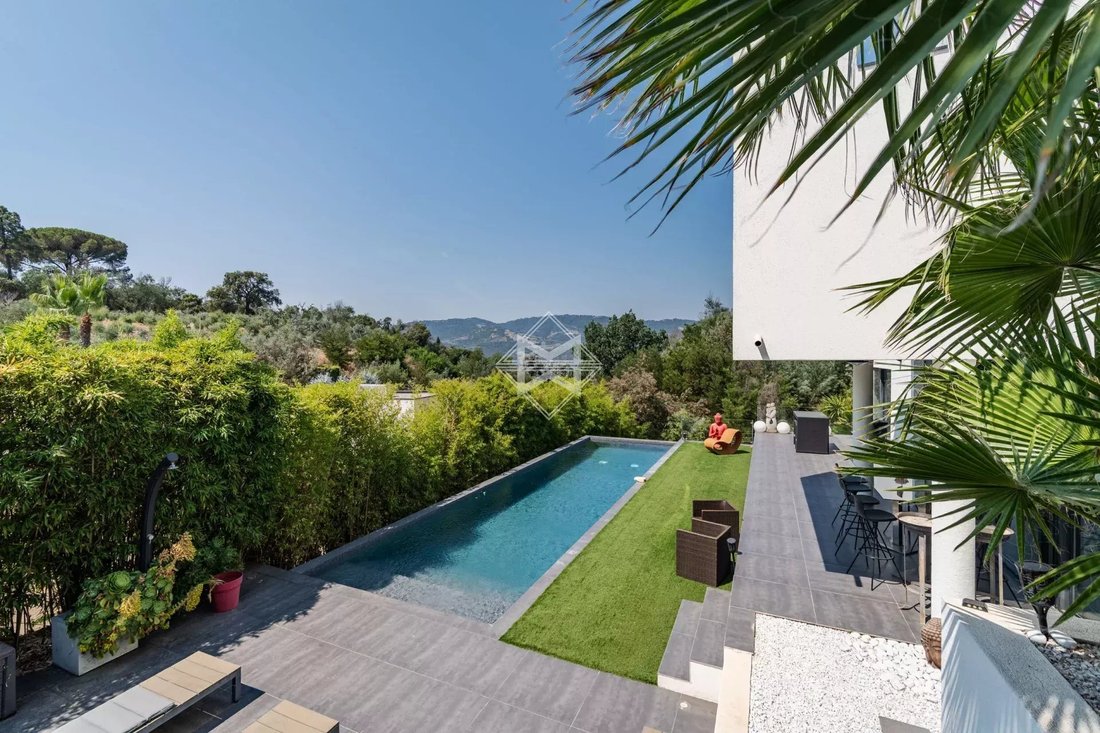 Villa in La Roquette-sur-Siagne, Provence-Alpes-Côte d'Azur, France 2 - 18304418
