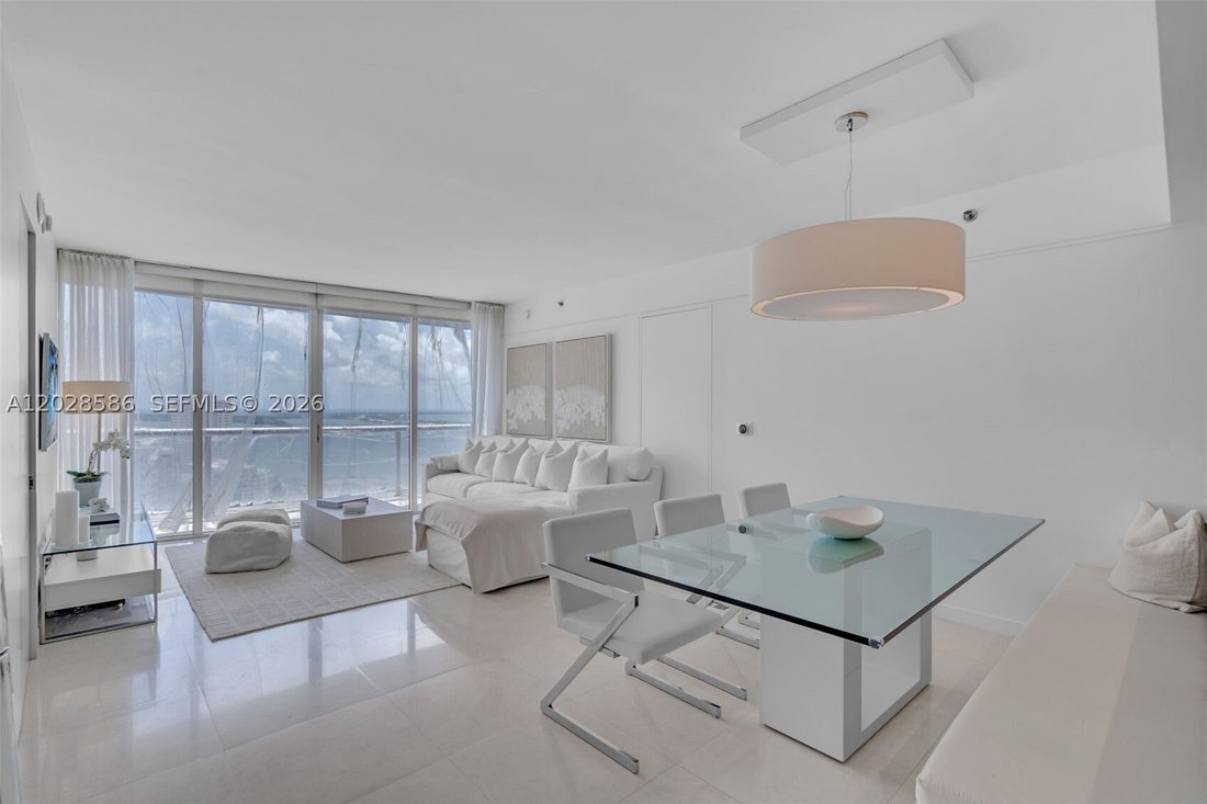 Condo in Miami, Florida, United States 4 - 18061183