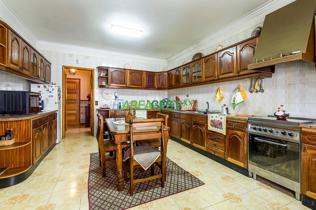 Villa in Alvalade, Lisbon, Portugal 5 - 18303883