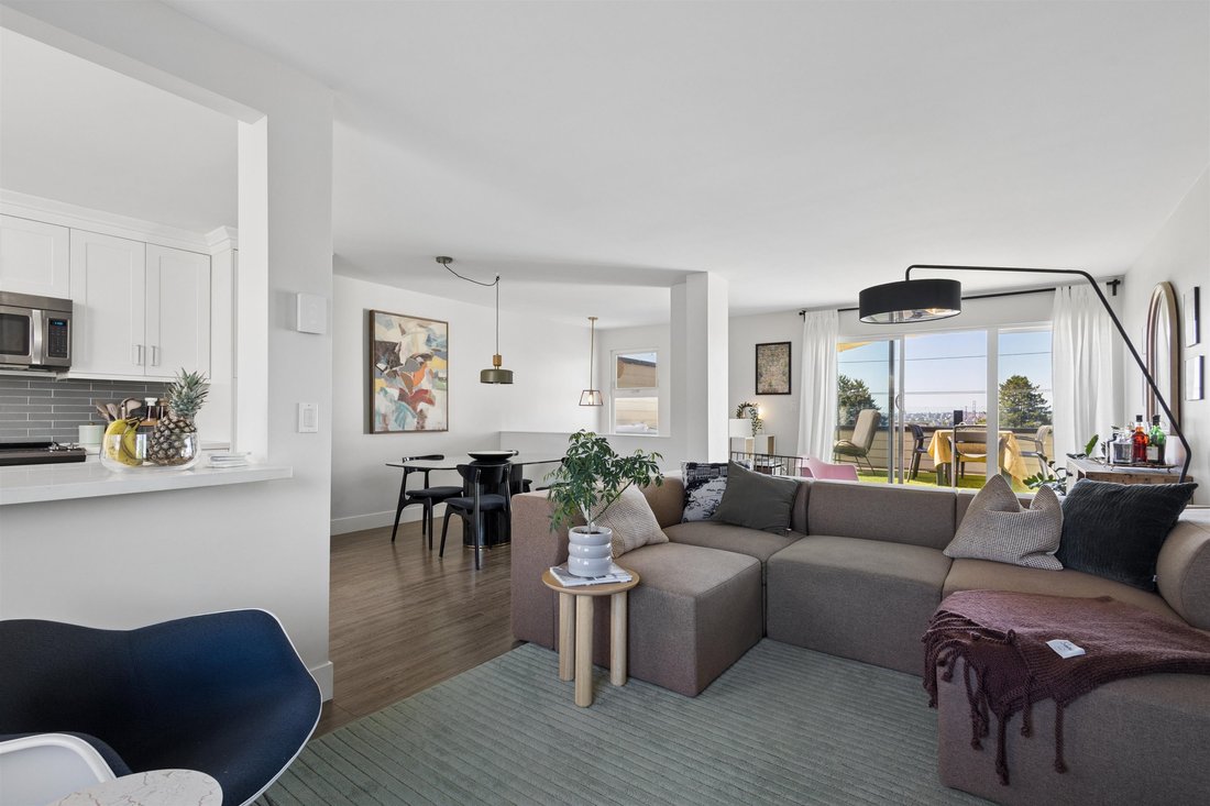 House in North Vancouver, British Columbia, Canada 4 - 18304342