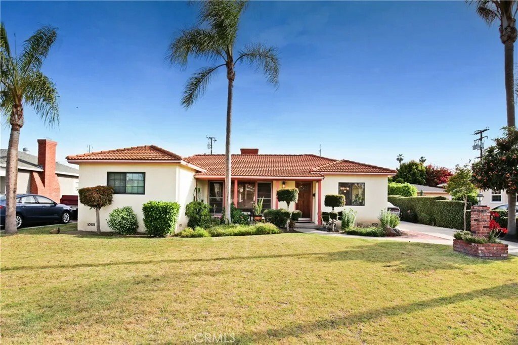 House in Downey, California, United States 2 - 18303895