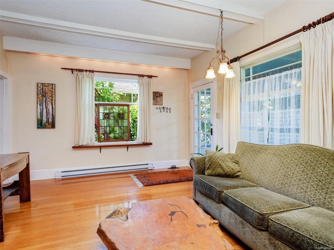 Apartment in Victoria, British Columbia, Canada 5 - 18304340