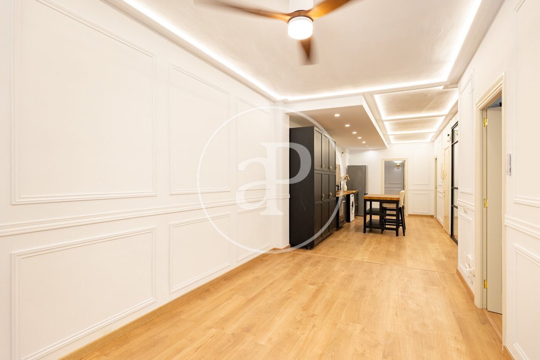 Apartment in Eixample, Barcelona, Spain 4 - 18305068