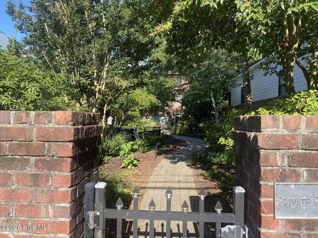 Townhouse in Wilmington, North Carolina, United States 3 - 18215625