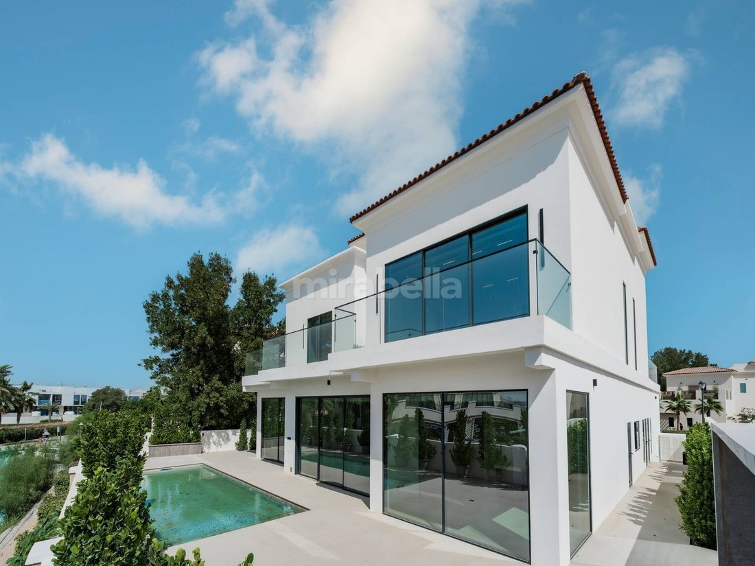 Villa in Jumeirah Golf Estates, Dubai, United Arab Emirates 1 - 17771703