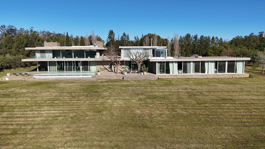 Estate in Chacras del Golf, Maldonado Department, Uruguay 4 - 18304524