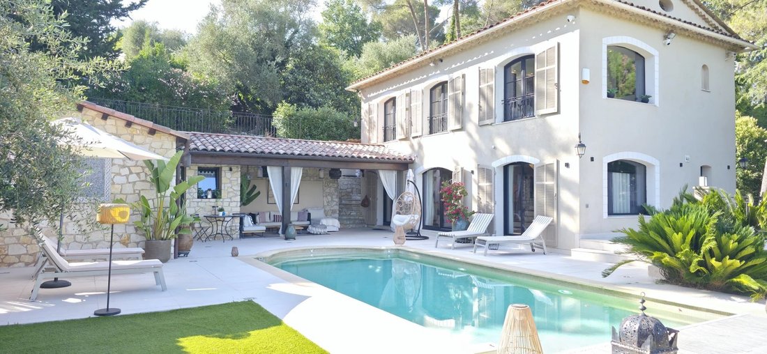 Villa in Mougins, Provence-Alpes-Côte d'Azur, France 1 - 18304403