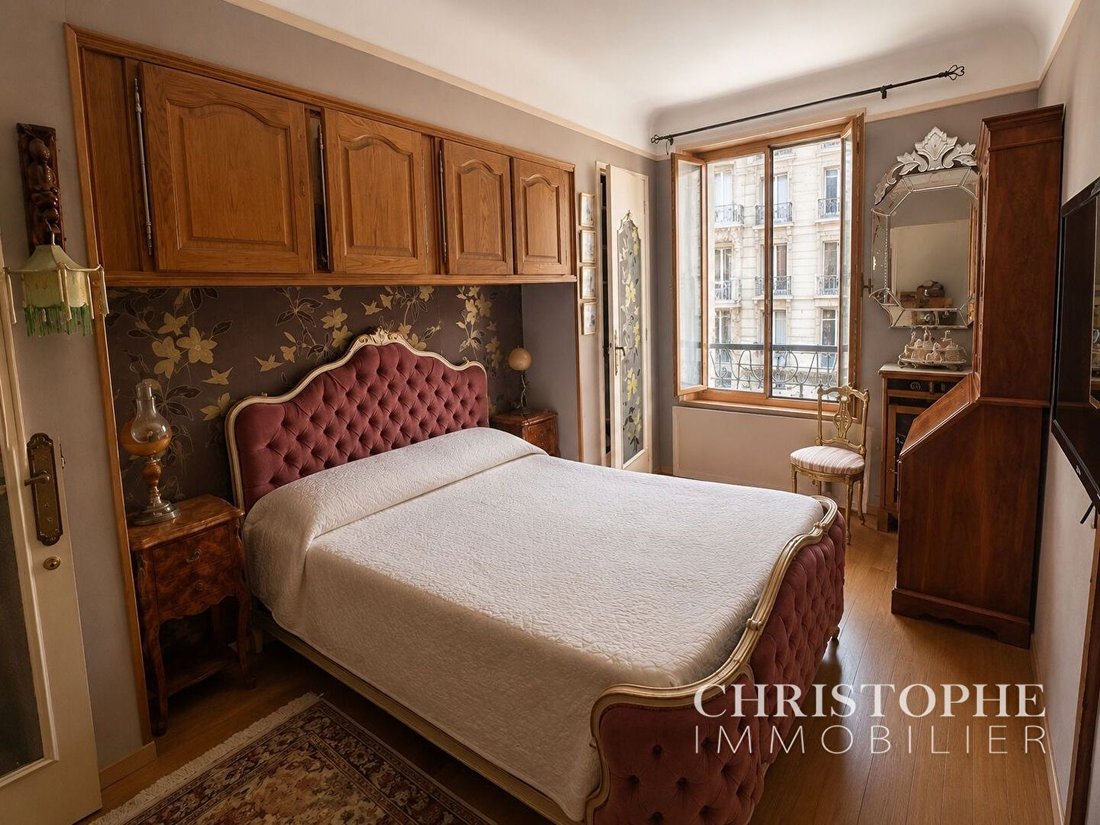 Apartment in Odéon, Paris 6e Arrondissement, Paris 4 - 18261408