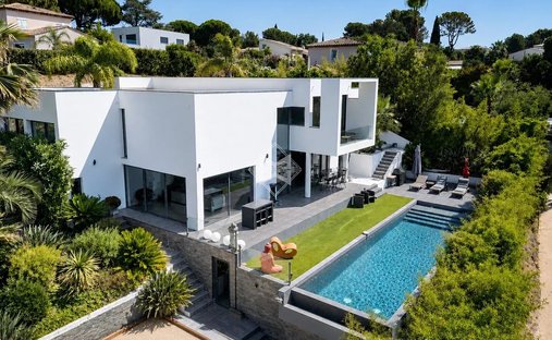 Villa in La Roquette-sur-Siagne, Provence-Alpes-Côte d'Azur, France 1