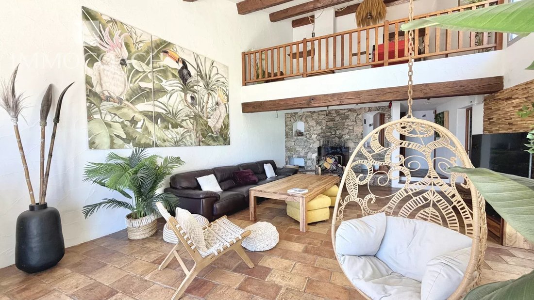 House in Hyeres, Provence-Alpes-Côte d'Azur, France 4 - 18304377