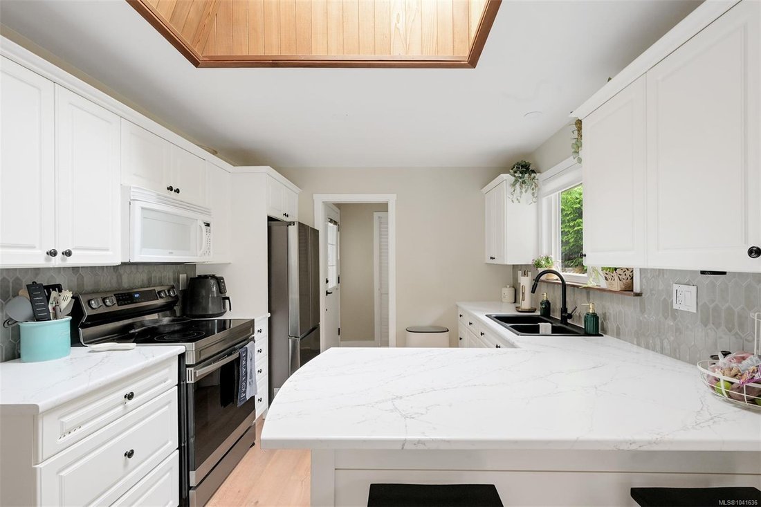 House in Saanichton, British Columbia, Canada 5 - 18304364