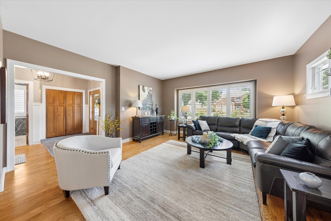 House in Elmhurst, Illinois, United States 5 - 18304518