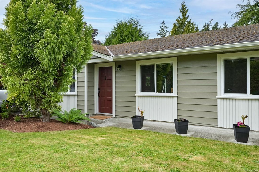 House in Saanichton, British Columbia, Canada 3 - 18304364