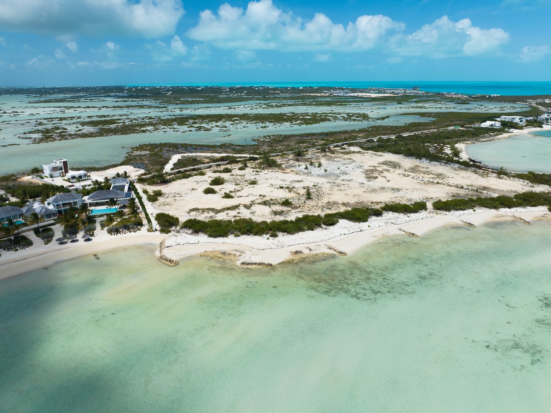 Land in Venetian Road Settlement, Caicos Islands, Turks and Caicos Islands 4 - 18304546