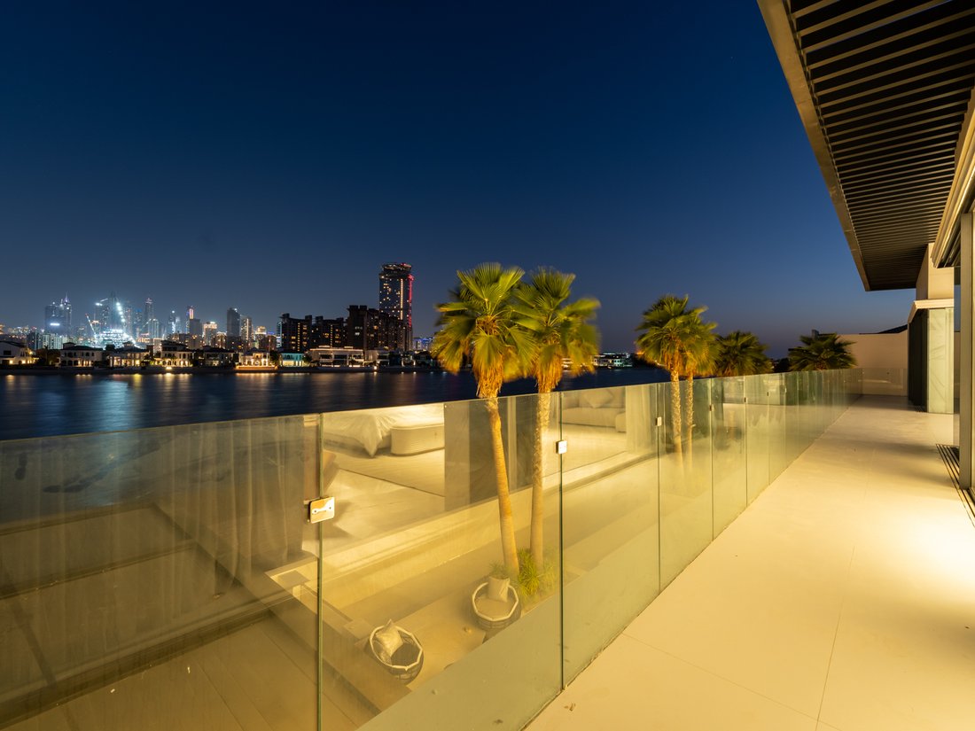 Villa en La Palma Jumeirah, Dubái, Emiratos Árabes Unidos 1 - 17097786
