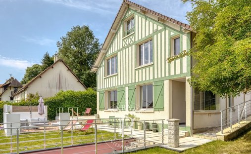 House in Saint-Arnoult, Normandy, France 1