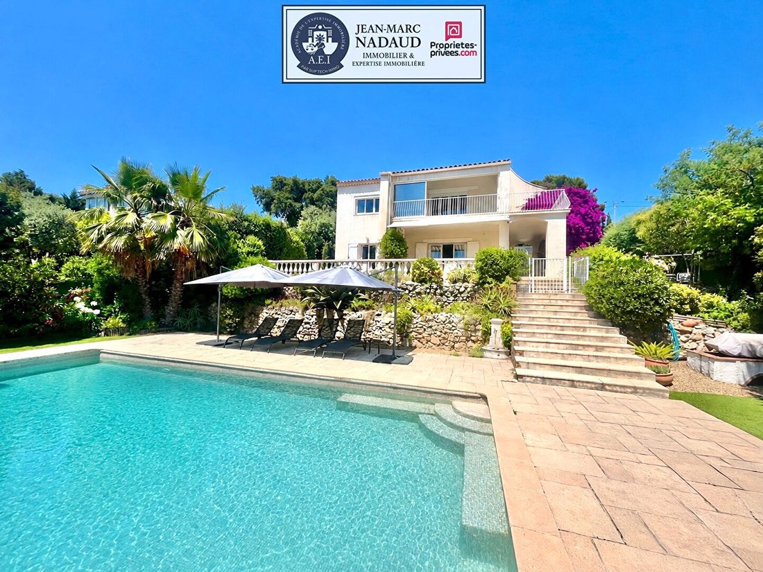 Villa in Frejus, Provence-Alpes-Côte d'Azur, France 1 - 18304737