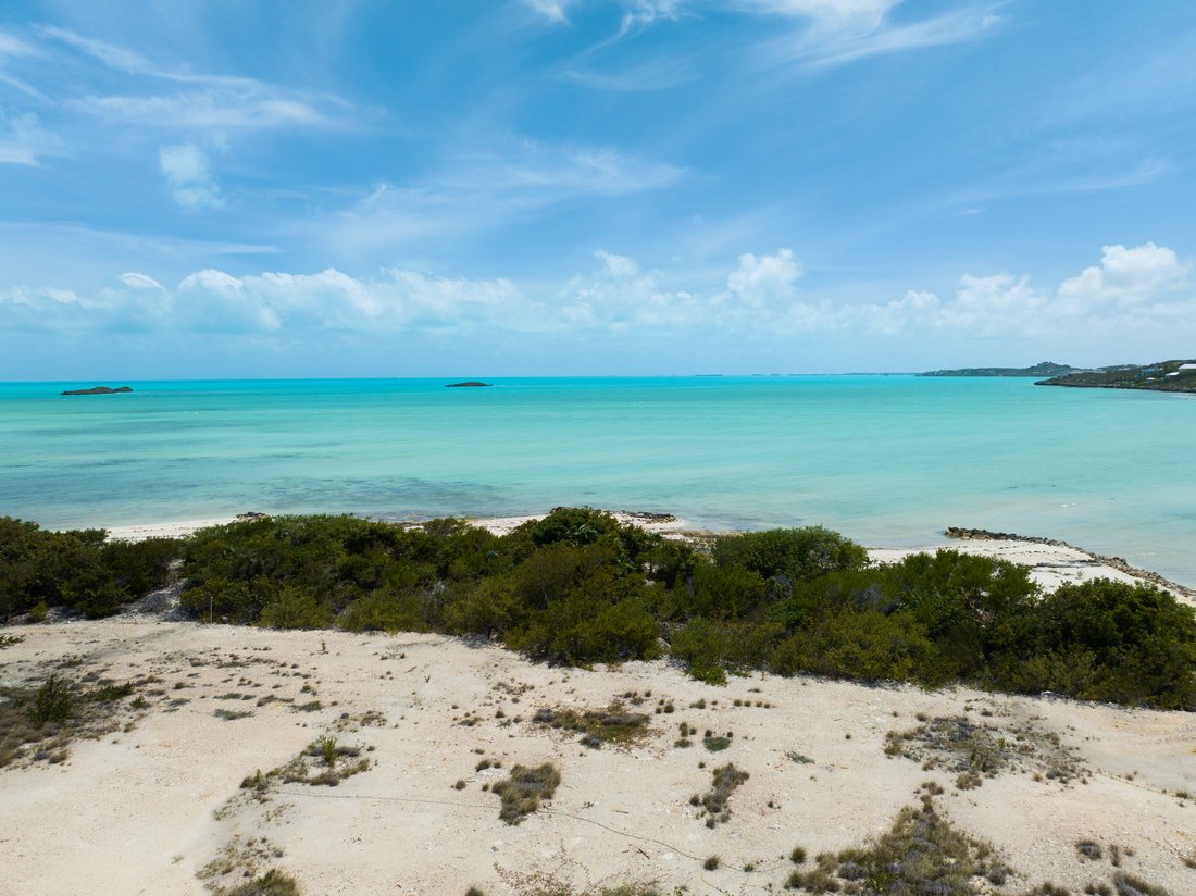 Land in Venetian Road Settlement, Caicos Islands, Turks and Caicos Islands 1 - 18304552