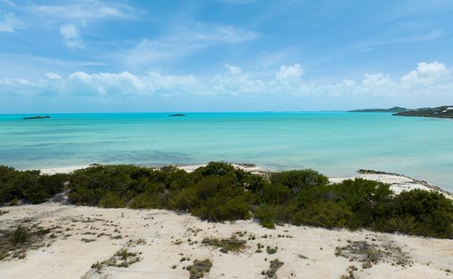 Land in Venetian Road Settlement, Caicos Islands, Turks- und Caicosinseln 1