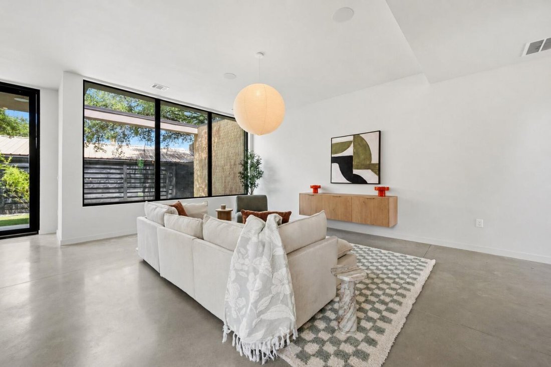 House in Austin, Texas, United States 5 - 18304299