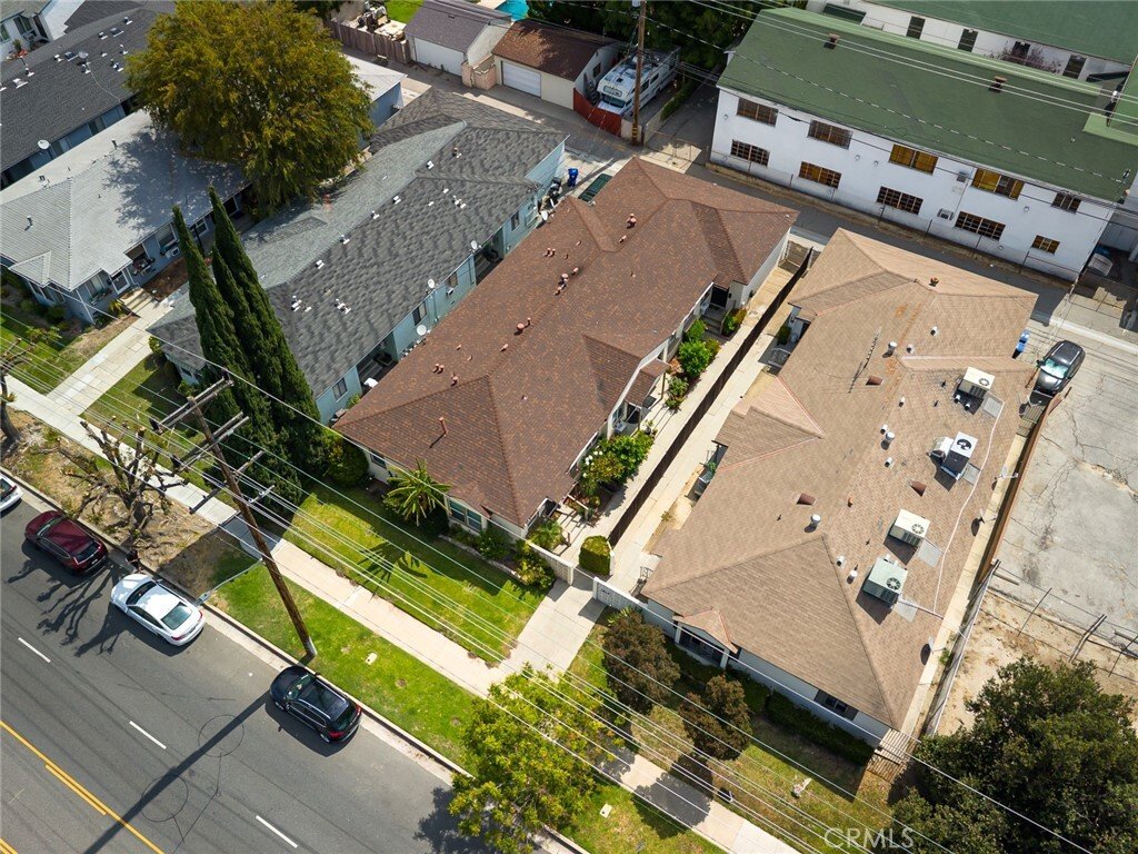 Burbank, California, United States 4 - 18304321