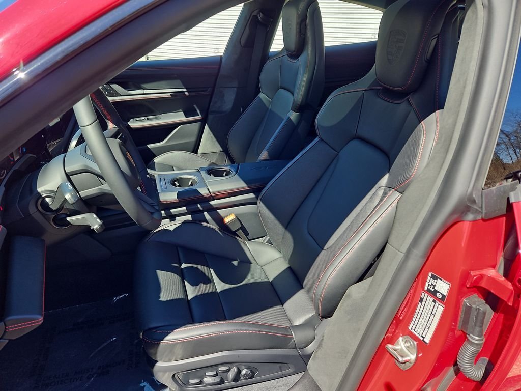 Sedan in Stratham, NH, United States 5 - 16644024