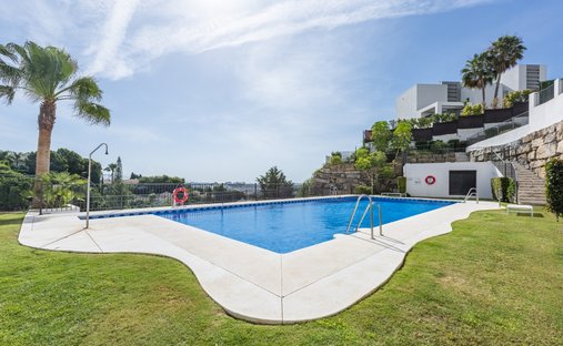 Penthouse in El Paraíso, Benahavis, Spain 1