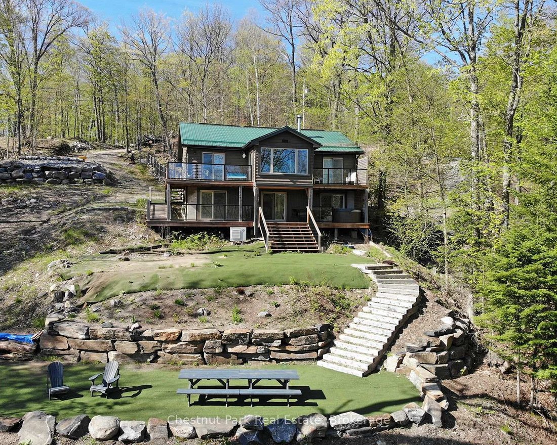 House in Haliburton, Ontario, Canada 2 - 17996337