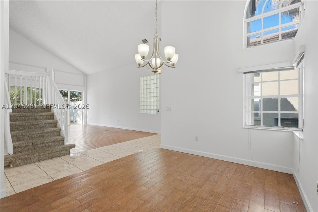 House in Pembroke Pines, Florida, United States 5 - 18303933