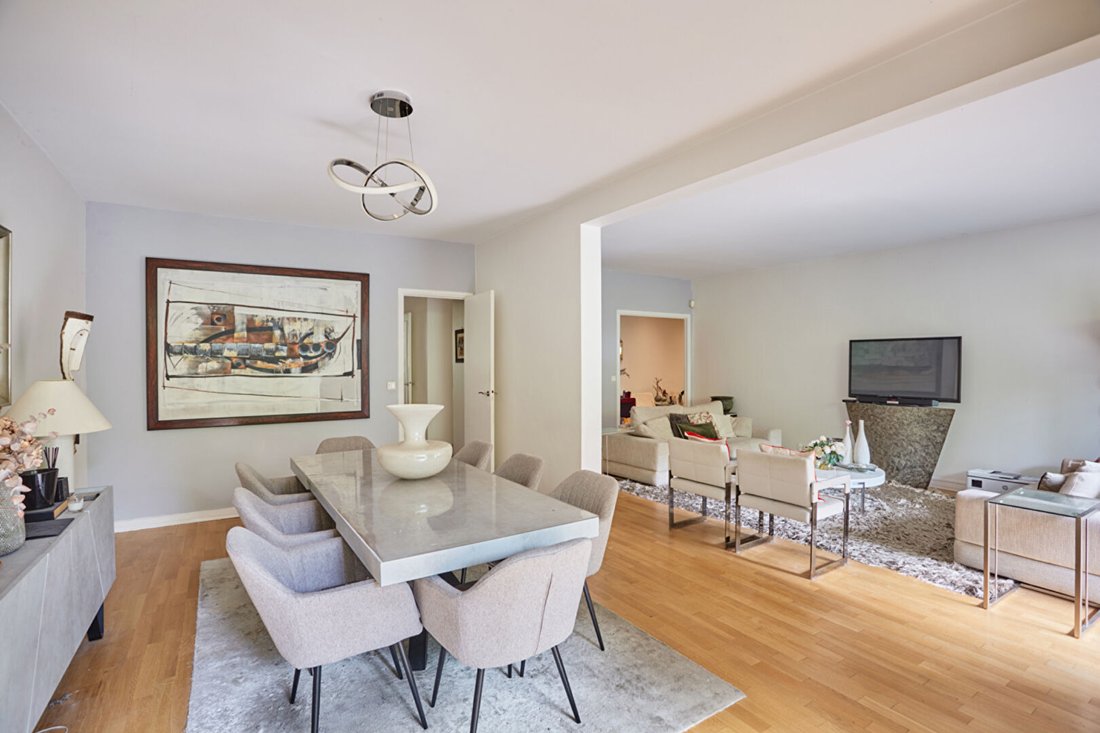 Apartment in Saint James-Delabordère, Neuilly-sur-Seine, France 3 - 18304753