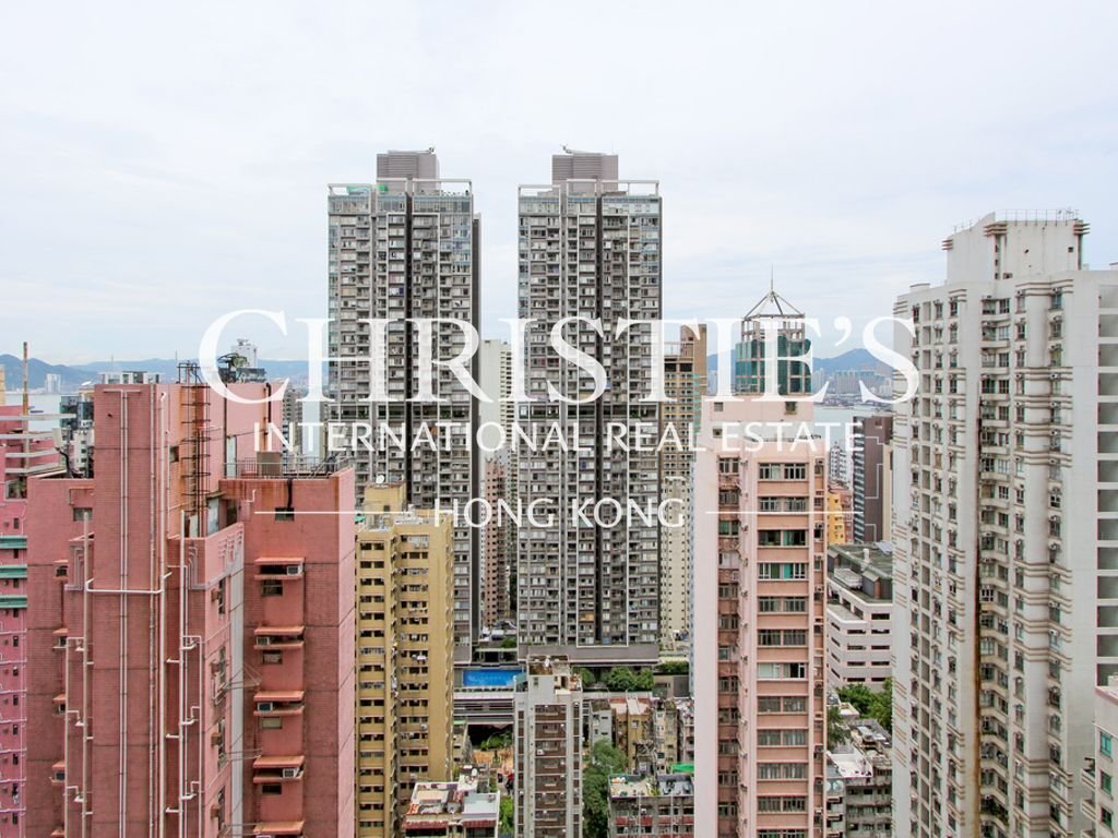 Apartment in Hong Kong, Hong Kong 1 - 18305074