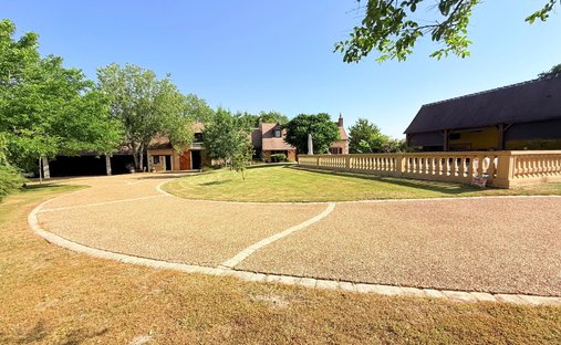 House in Semblancay, Centre-Val de Loire, France 1