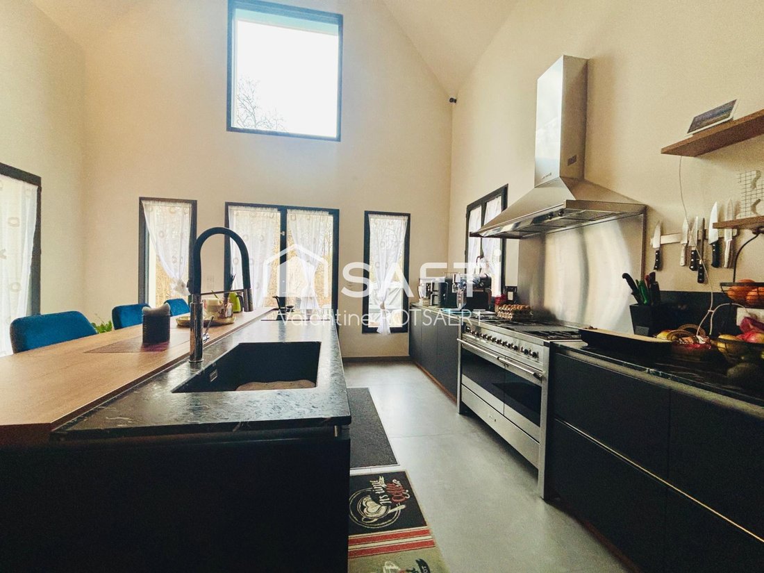 House in Saint-Jean-aux-Bois, Hauts-de-France, France 2 - 18305607