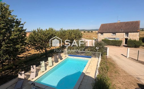House in Fontaines, Bourgogne – Franche-Comté, France 1