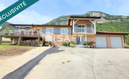 Casa a Culoz, Culoz-Béon, Francia 1