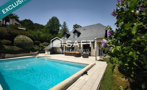 House in Bordes, Nouvelle-Aquitaine, France 1
