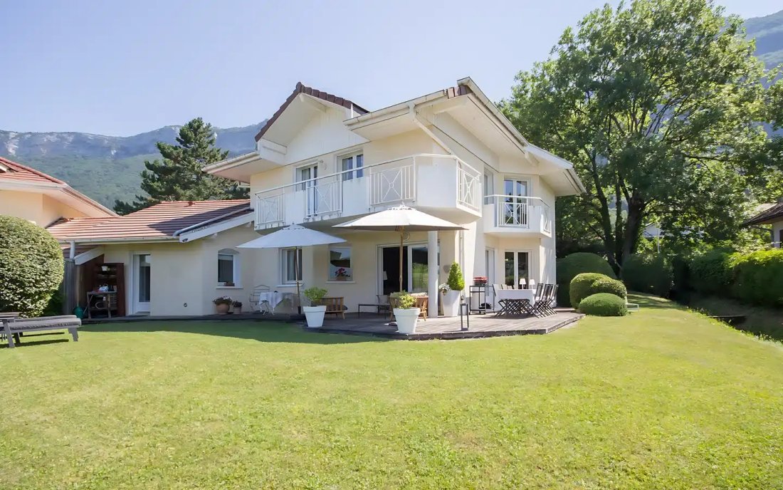 House in Veyrier-du-Lac, Auvergne-Rhône-Alpes, France 3 - 17958914