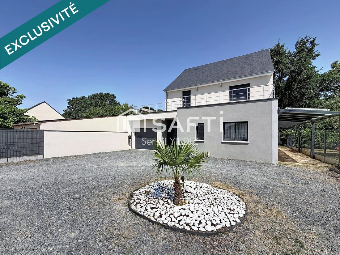 House in La Ville-aux-Dames, Centre-Val de Loire, France 1 - 18305445