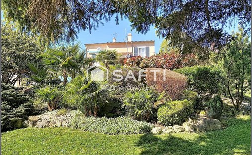 House in Daux, Occitania, France 1