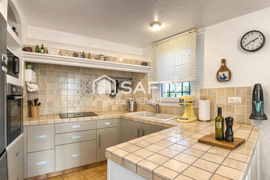House in Exterieurs, Frejus, France 3 - 18305488