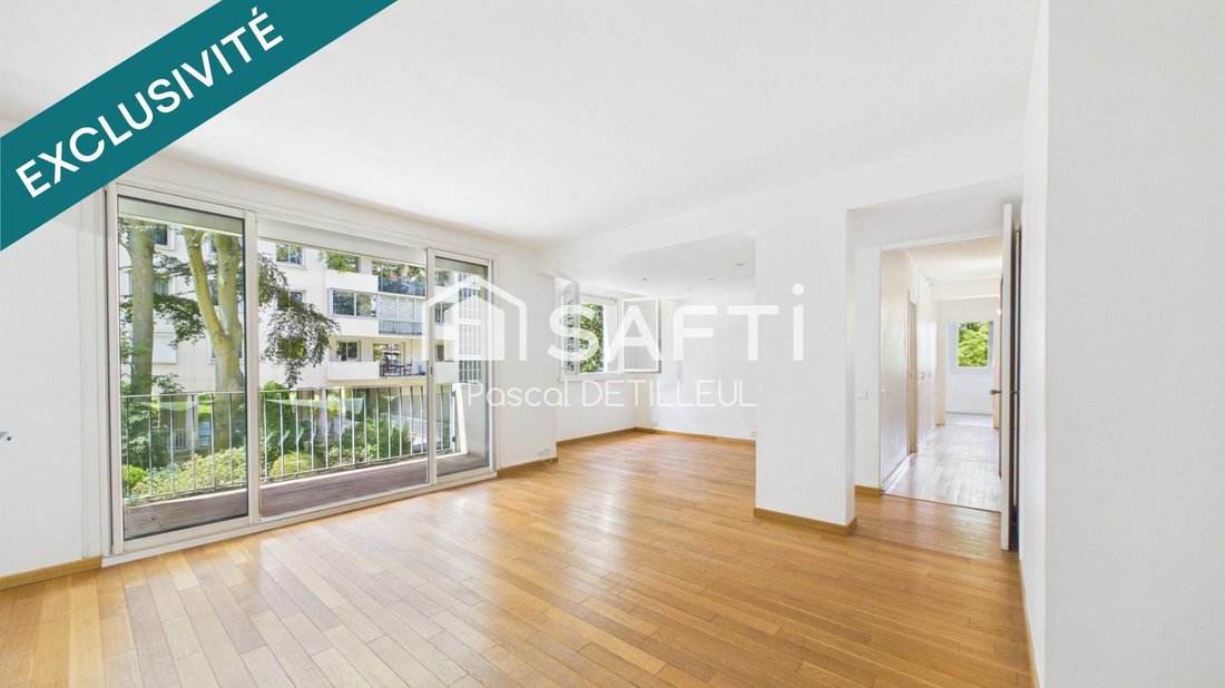 Apartment in Saint-Cloud, Ile-de-France, France 1 - 18305485