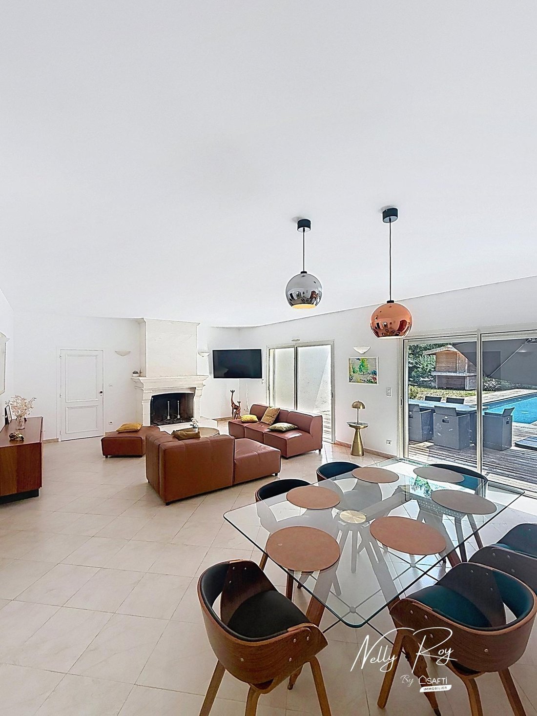 House in Saint-Sauveur, Nouvelle-Aquitaine, France 2 - 18305616