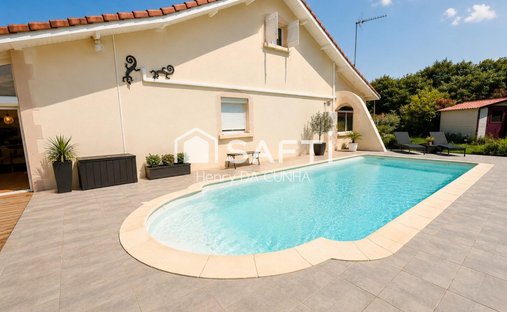 House in Parentis-en-Born, Nouvelle-Aquitaine, France 1